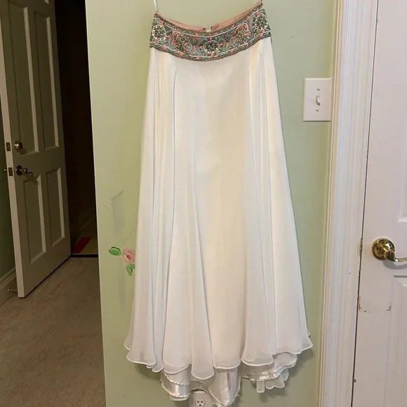 TONY BOWLS TB11670 IVORY | size 4 | two piece beaded lace white prom dress - Picture 7 of 15